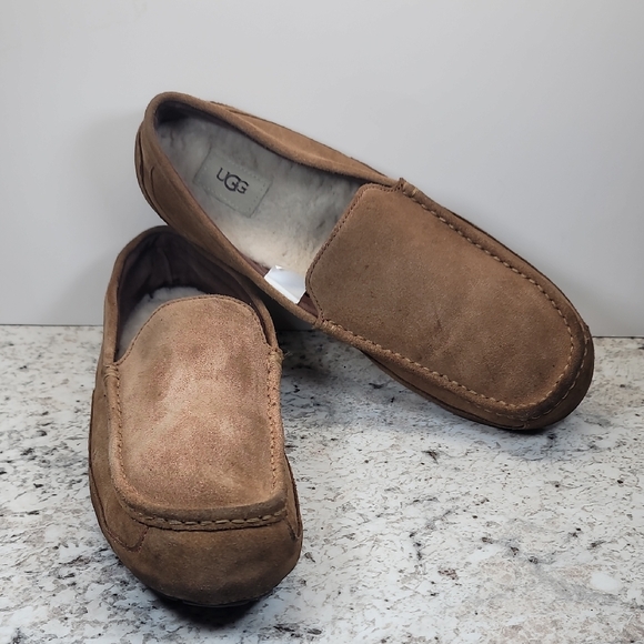 UGG Men's Chestnut Suede Slip-On Driving Mocassins Loafers Size 13 - Picture 1 of 13